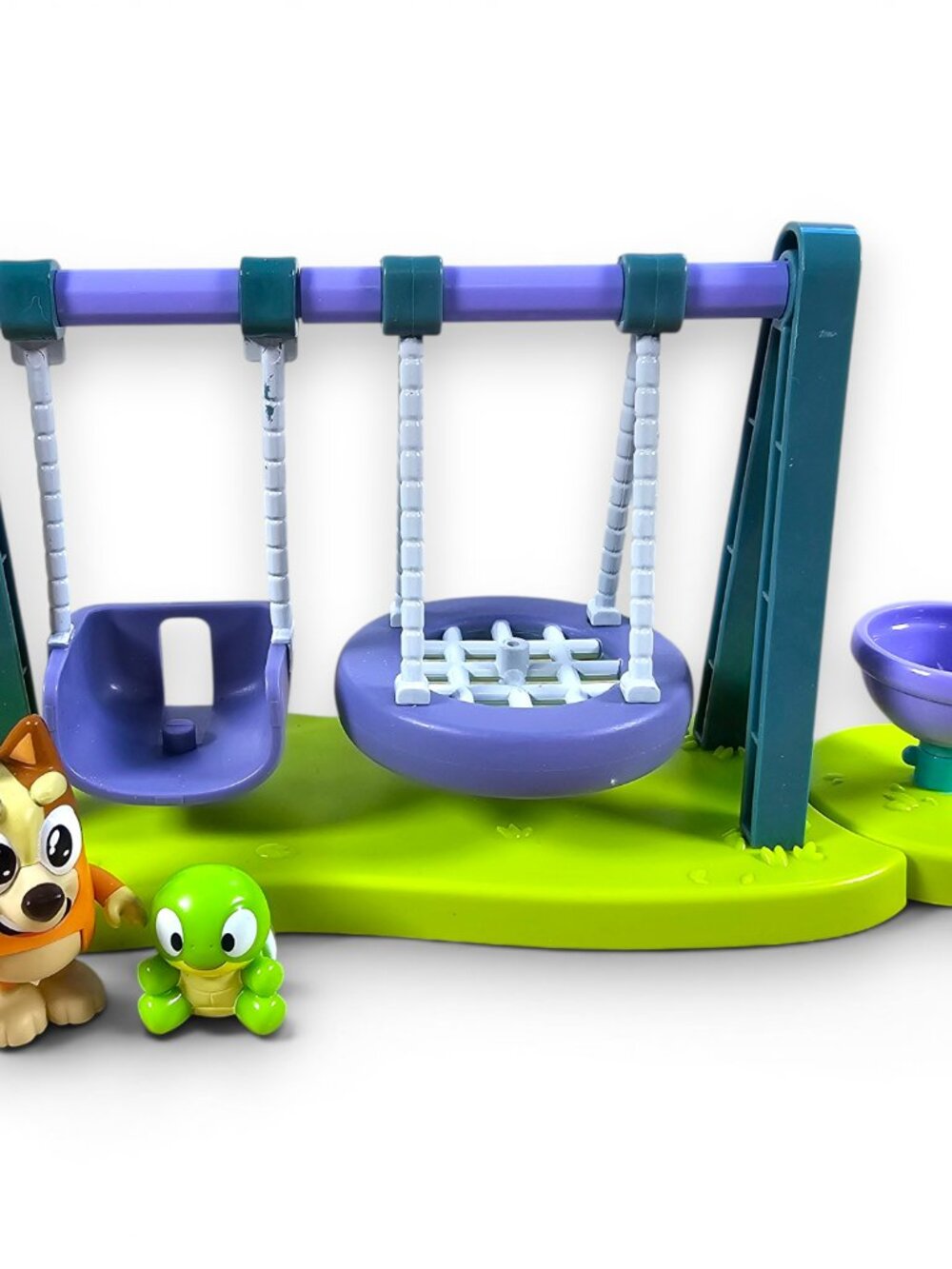 Moose Toys Bluey Turtleboy Playground Playset Swings with Bingo Figure